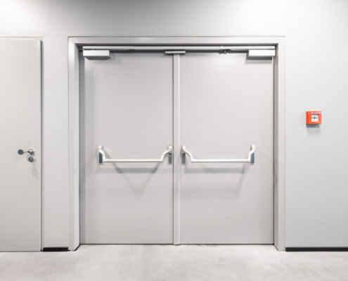 2-flügelige T90 Feuerschutztür mit Vollpanikfunktion