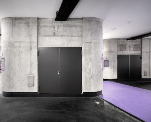 Multifunktionstür/-tor im Parkhaus am Bahnhof in Ulm von Hodapp